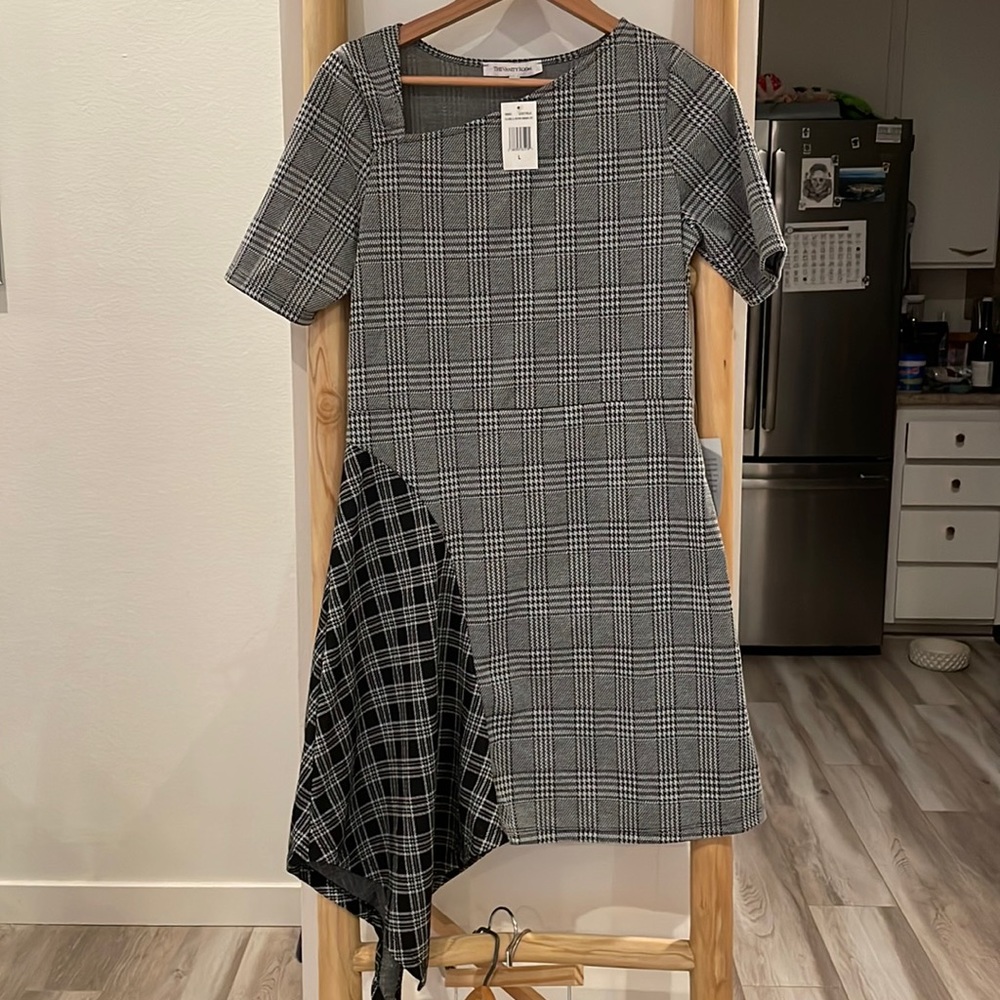 The Vanity Room Stripped Short Sleeve Dress, Black and Gray, Large
